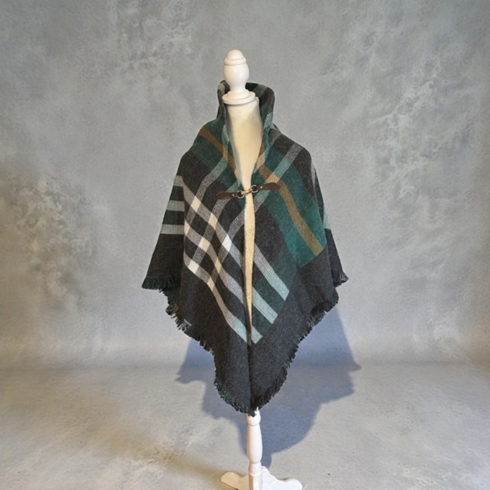 Many Ways To Wear Poncho Shawl Multicolor OS Women Plaid Fringed Buckle NEW‎